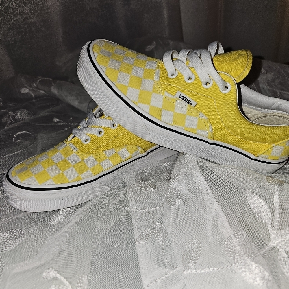 Vans Era yellow/white (checkerboard) low womens- 6.5 mens 5.0 streetwear/ beach - Picture 1 of 14